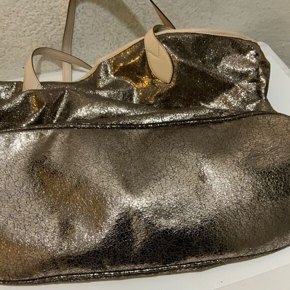 Sorial New York Metallic Tote Bag - Picture 4 of 9